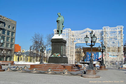 Центр Москвы зимой. Пушкинская площадь. Фотограф Илья LukBigBox Химич. 27-02-2018